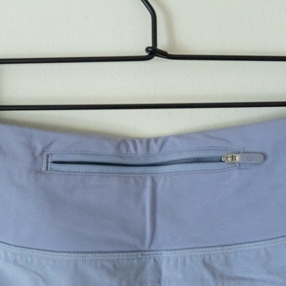 Lululemon Running Shorts Size 6 - Picture 2 of 4